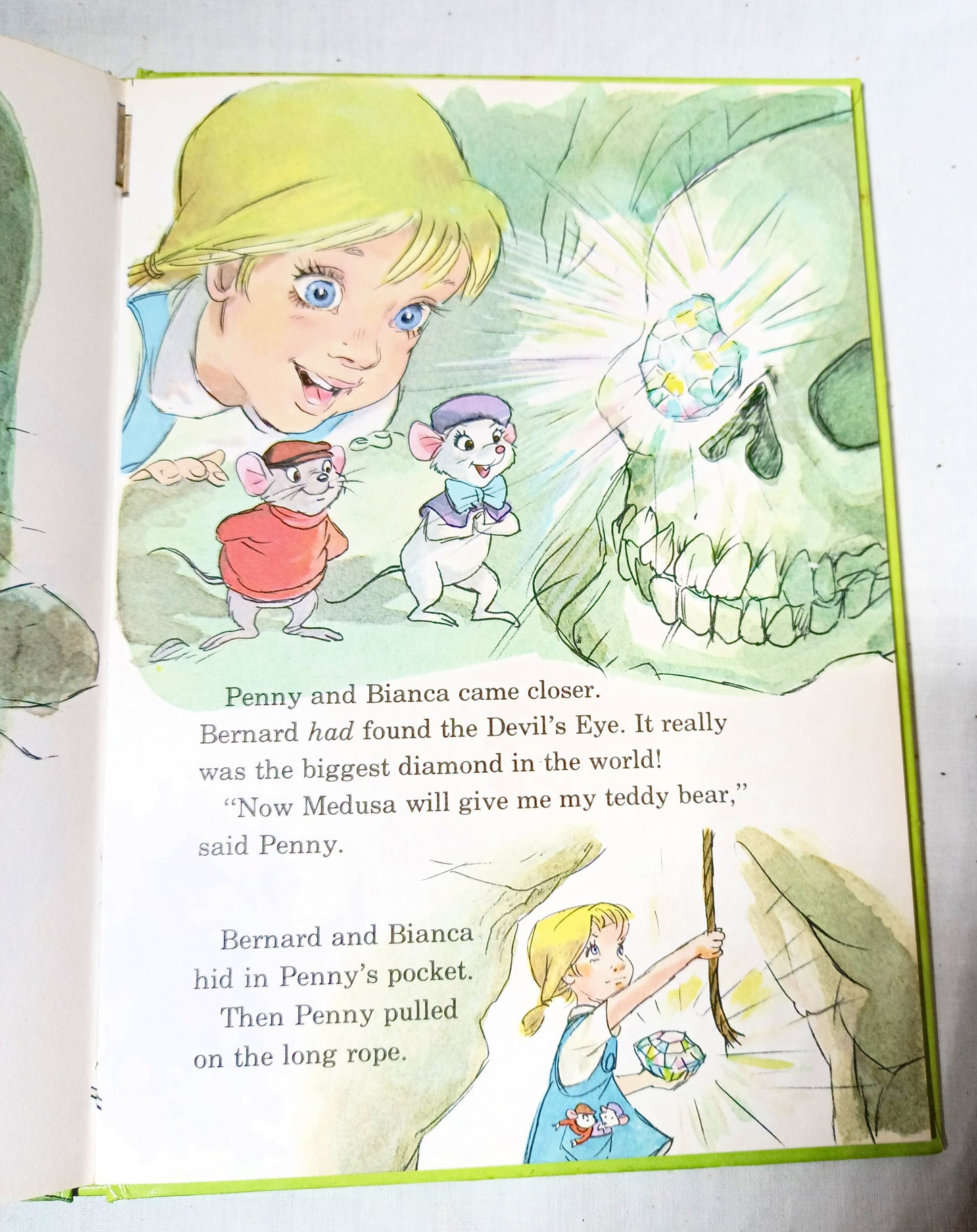 The Rescuers Walt Disney Productions Random House Hardcover Book 1977 - TulipStuff