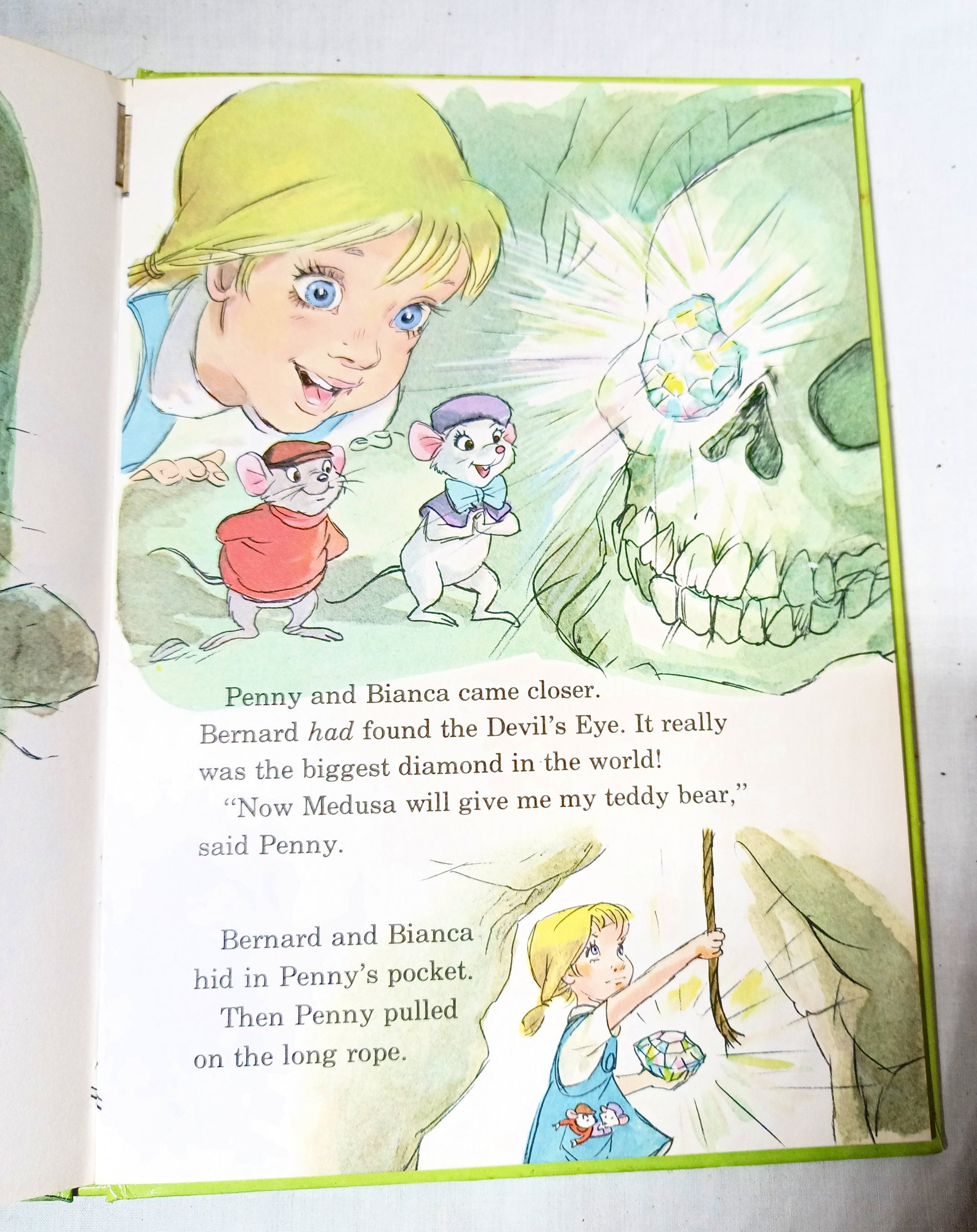 The Rescuers Walt Disney Productions Random House Hardcover Book 1977 - TulipStuff