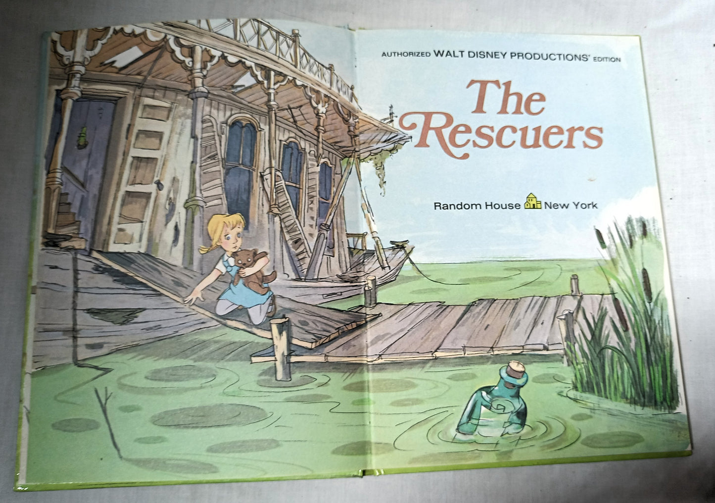 The Rescuers Walt Disney Productions Random House Hardcover Book 1977 - TulipStuff