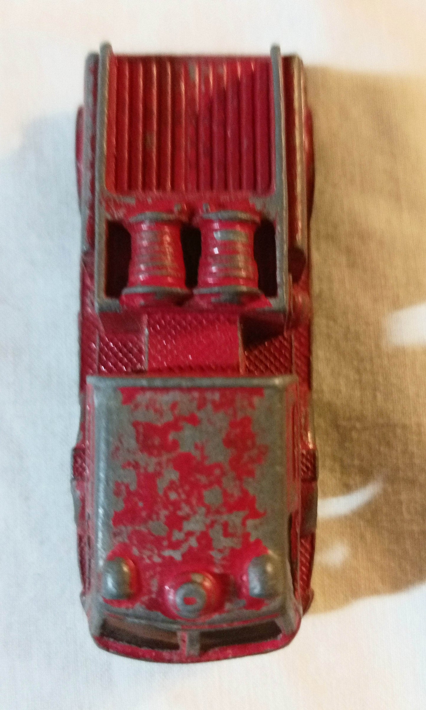 TootsieToy Pumper Fire Engine Chicago Diecast Metal Made In USA 1950's - TulipStuff