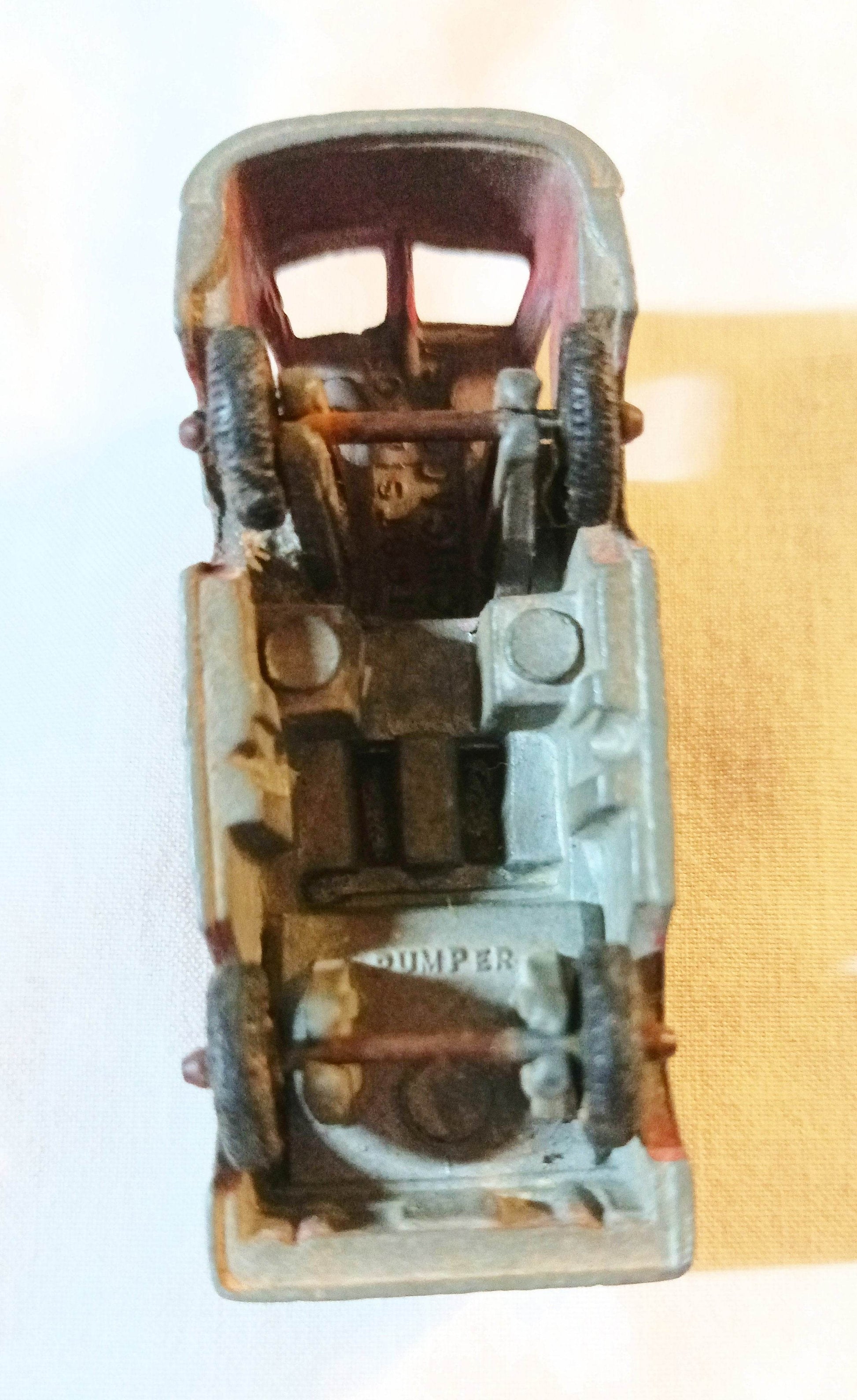 TootsieToy Pumper Fire Engine Chicago Diecast Metal Made In USA 1950's - TulipStuff