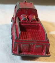 Load image into Gallery viewer, TootsieToy Pumper Fire Engine Chicago Diecast Metal Made In USA 1950&#39;s - TulipStuff
