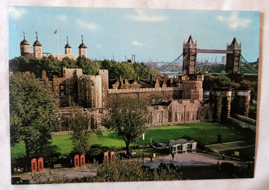 The Tower And Tower Bridge London England Early 1970's - TulipStuff