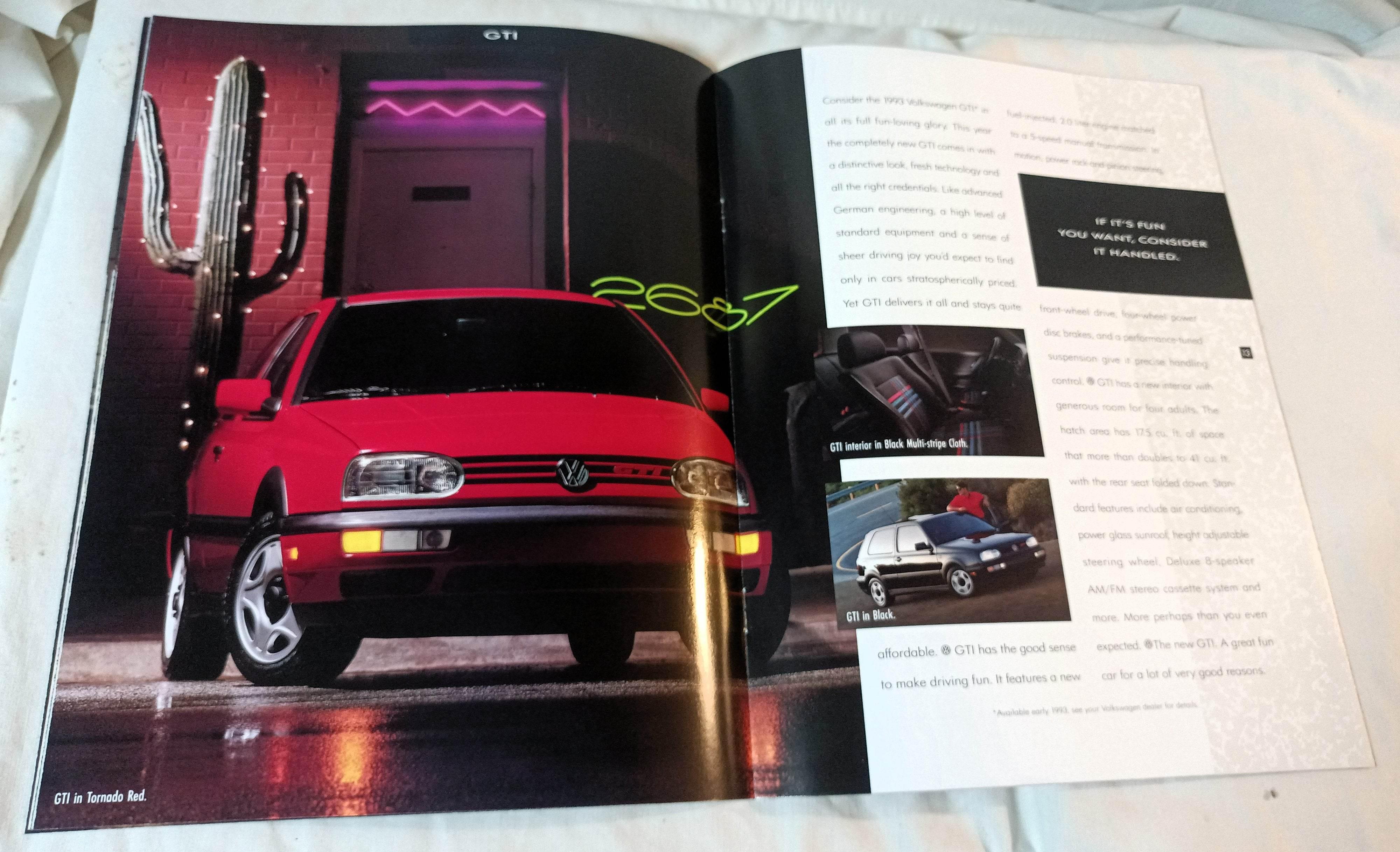 Volkswagen 1993 Full Line Dealer Sales Brochure Jetta Golf EuroVan