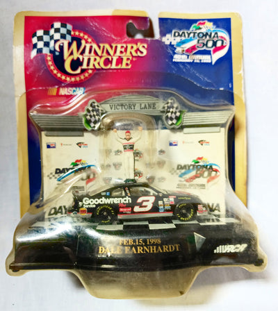 Winners Circle 1998 Dale Earnhardt Goodwrench Daytona Victory Diorama - TulipStuff