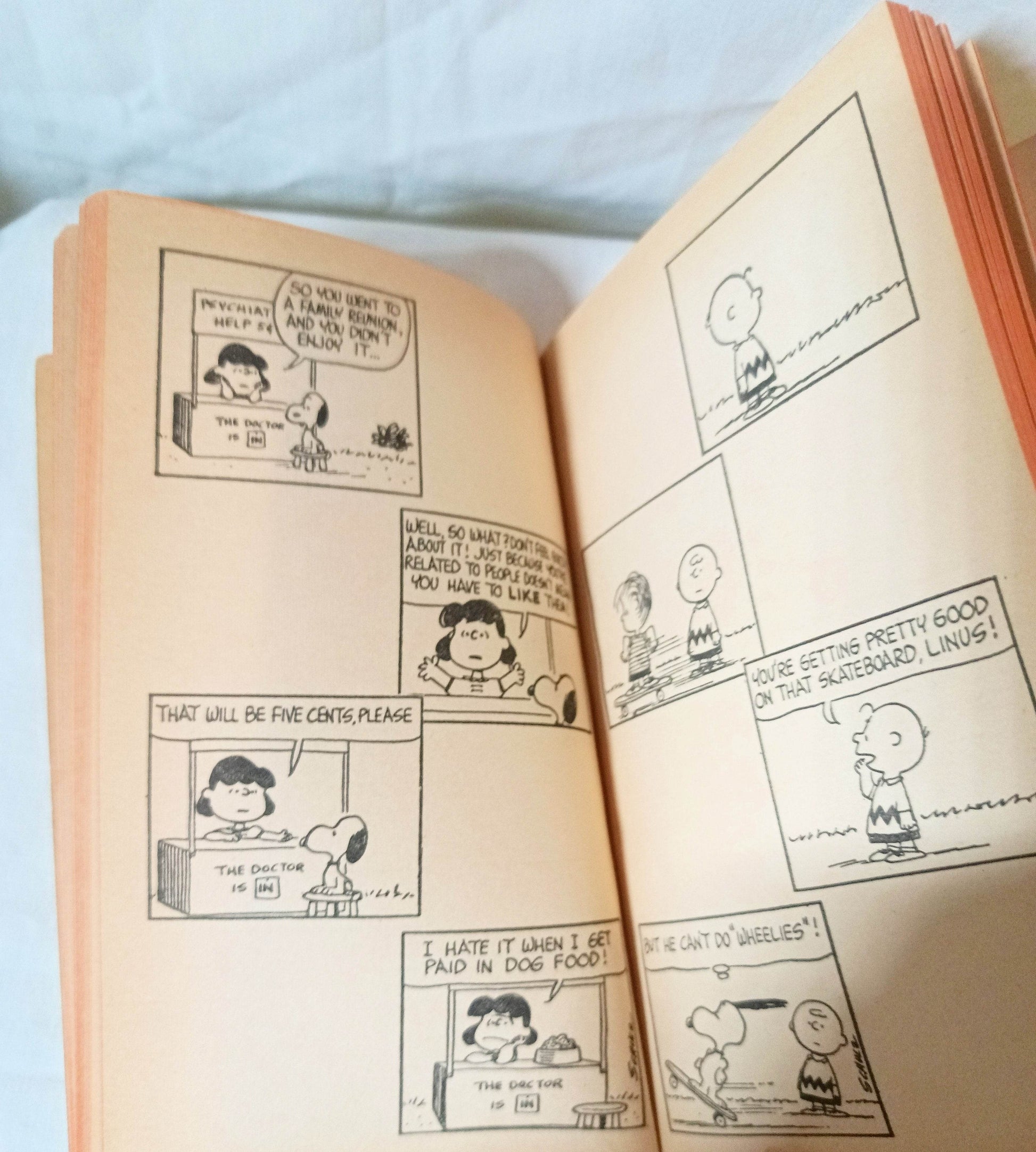 You're A Pal Snoopy Peanuts Charles M Schulz Fawcett Paperback 1972 - TulipStuff