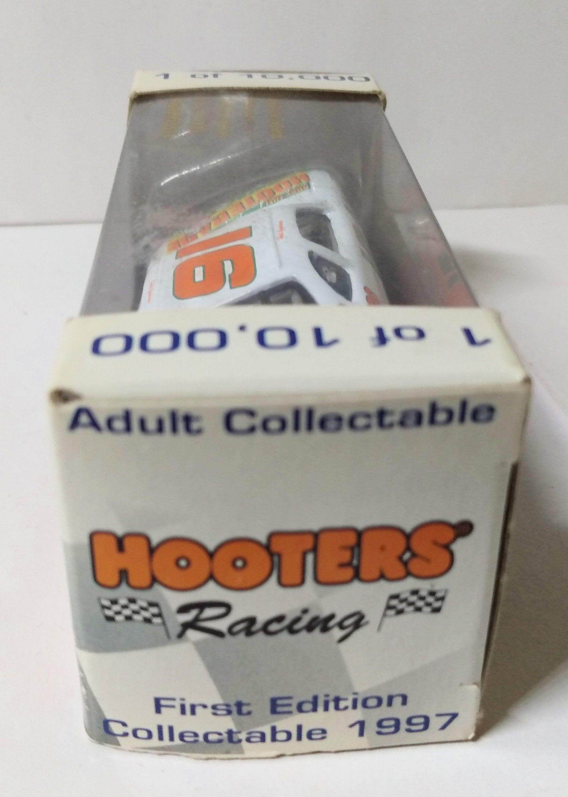 Action USAR Hooters Racing 1997 Hal Goodson #16 Stock Car Hooterade - TulipStuff