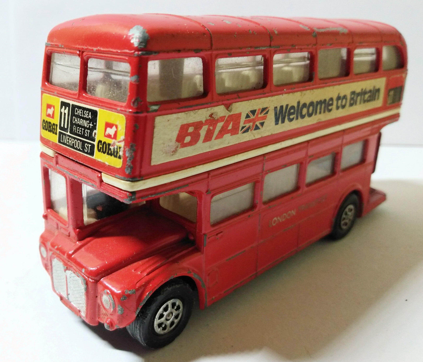 Corgi Toys 469 BTA Welcome to Britain London Transport Routemaster Bus - TulipStuff
