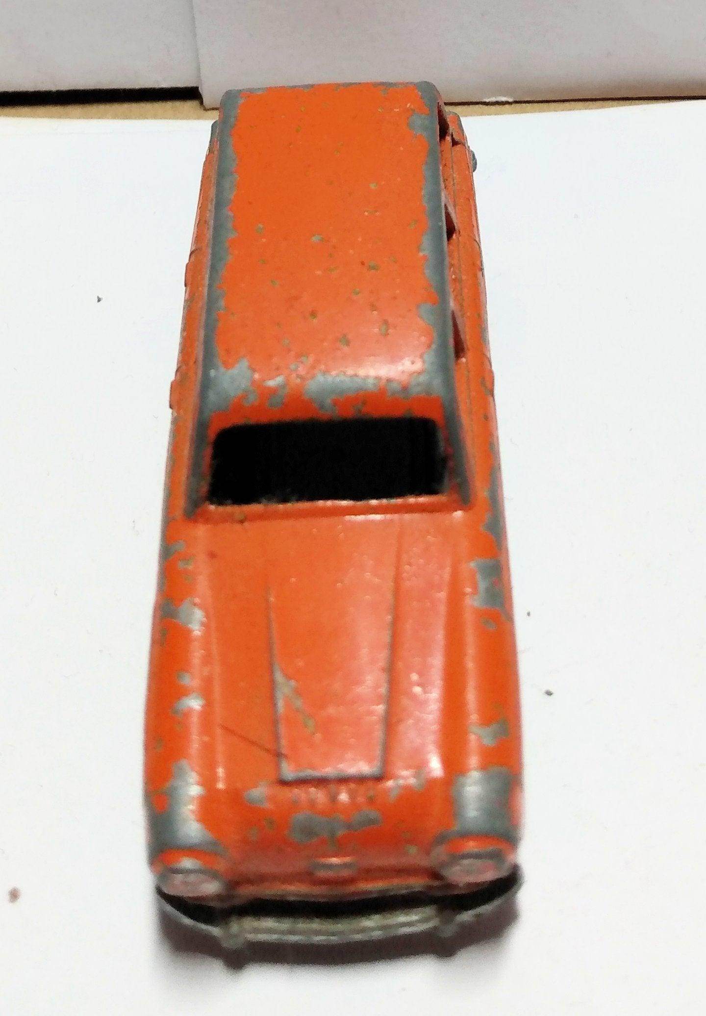 Budgie Toys no. 15 Austin A95 Westminster Countryman England 1957 - TulipStuff
