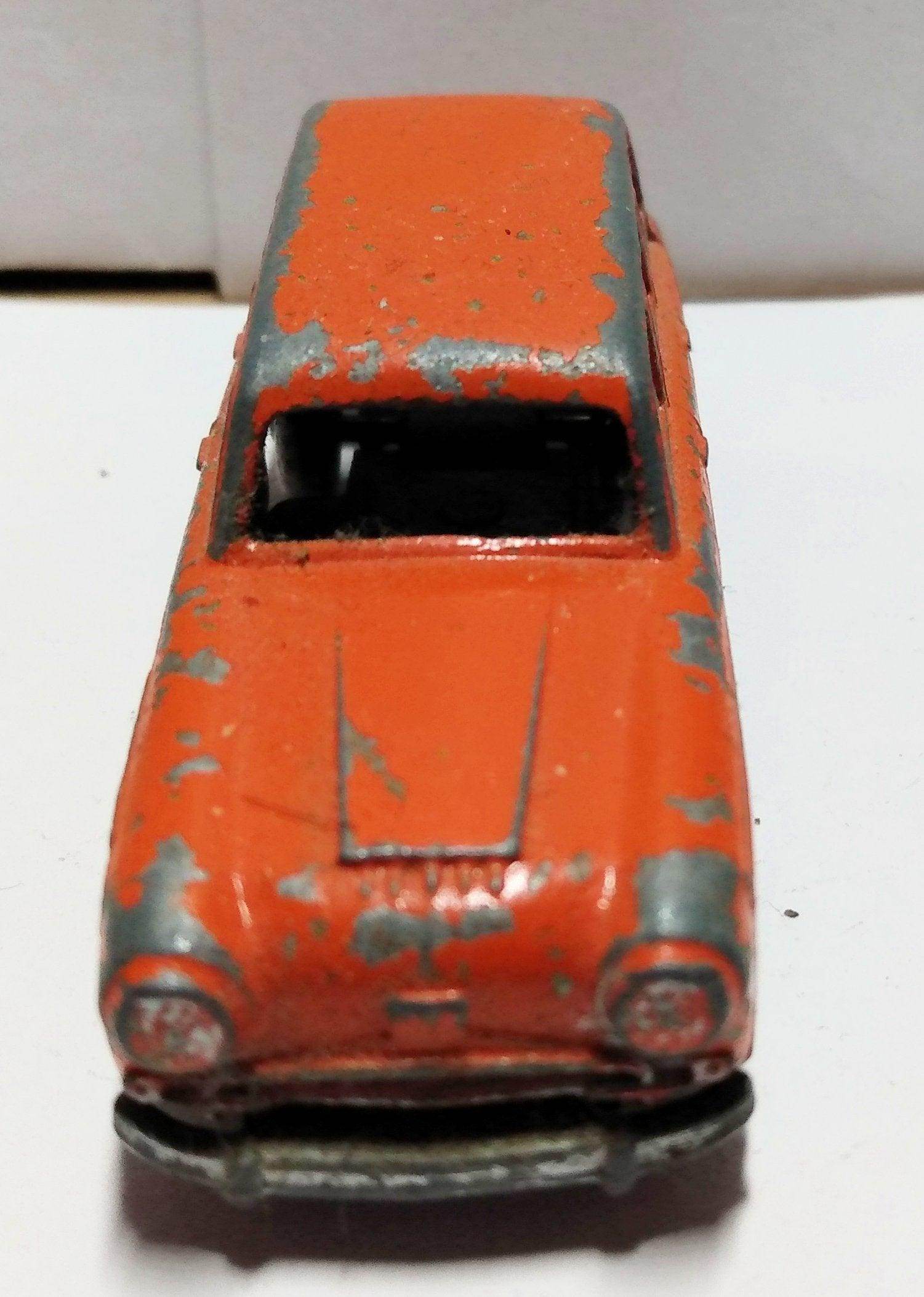 Budgie Toys no. 15 Austin A95 Westminster Countryman England 1957 - TulipStuff