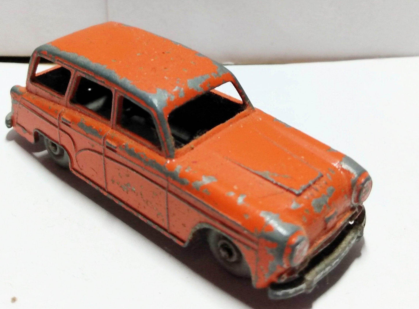 Budgie Toys no. 15 Austin A95 Westminster Countryman England 1957 - TulipStuff