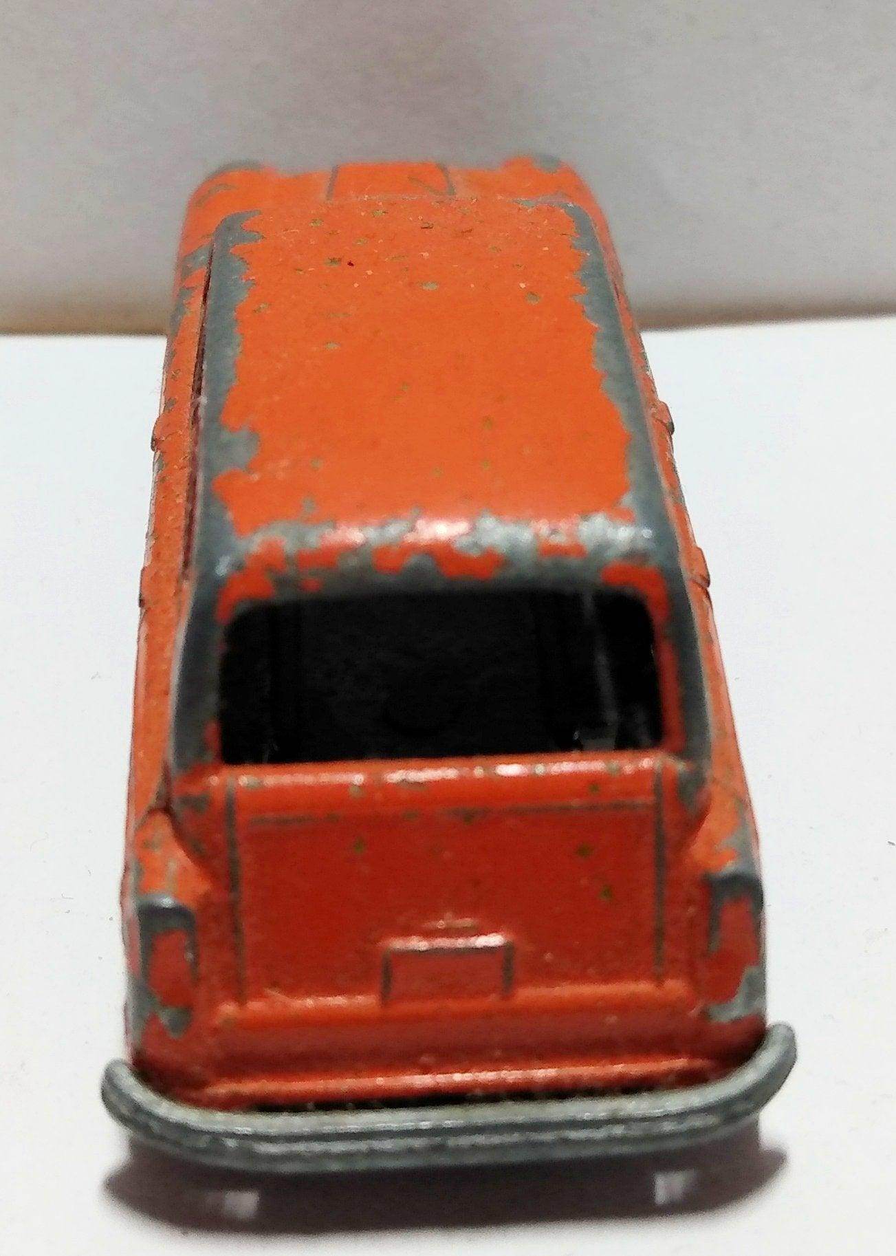 Budgie Toys no. 15 Austin A95 Westminster Countryman England 1957 - TulipStuff