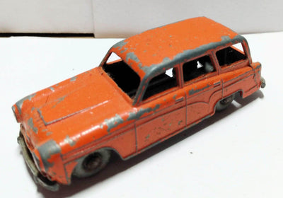 Budgie Toys no. 15 Austin A95 Westminster Countryman England 1957 - TulipStuff