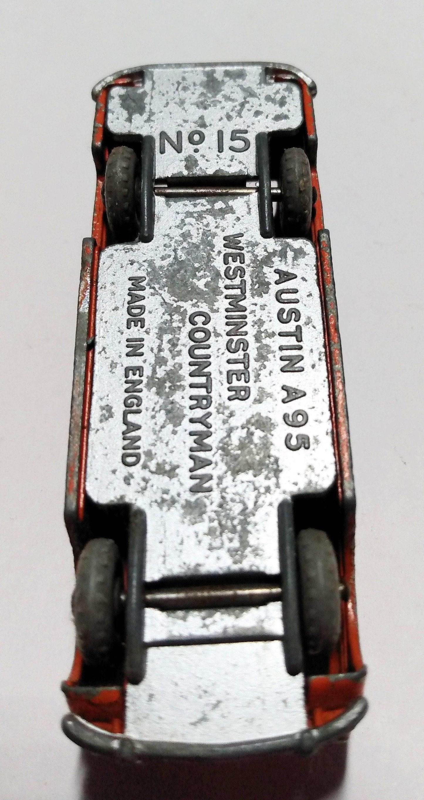 Budgie Toys no. 15 Austin A95 Westminster Countryman England 1957 - TulipStuff