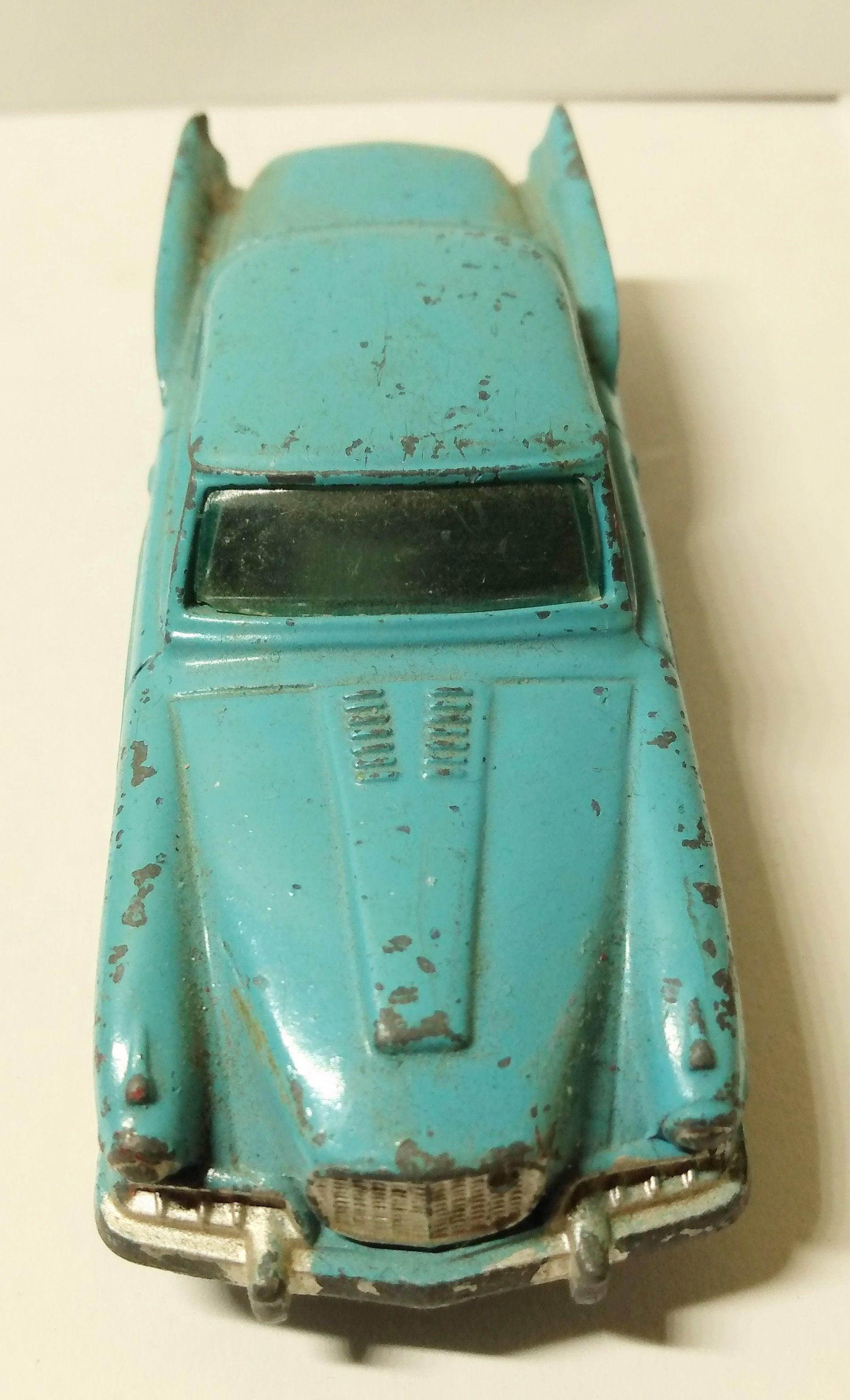 Corgi 211 Studebaker Golden Hawk Made in Great Britain 1958