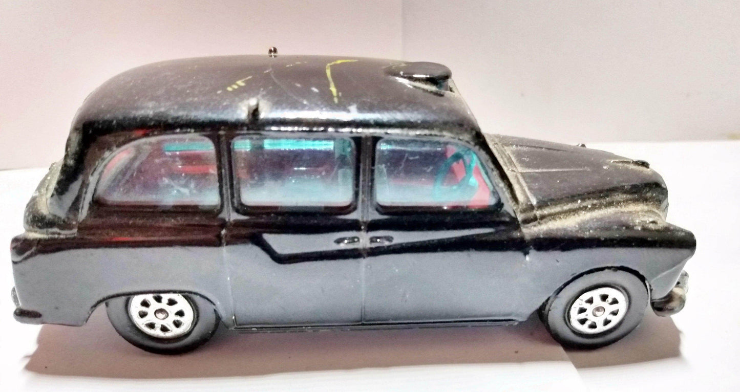 Corgi 418 A Austin London Taxi Cab Whizzwheels Great Britain 1971 - TulipStuff