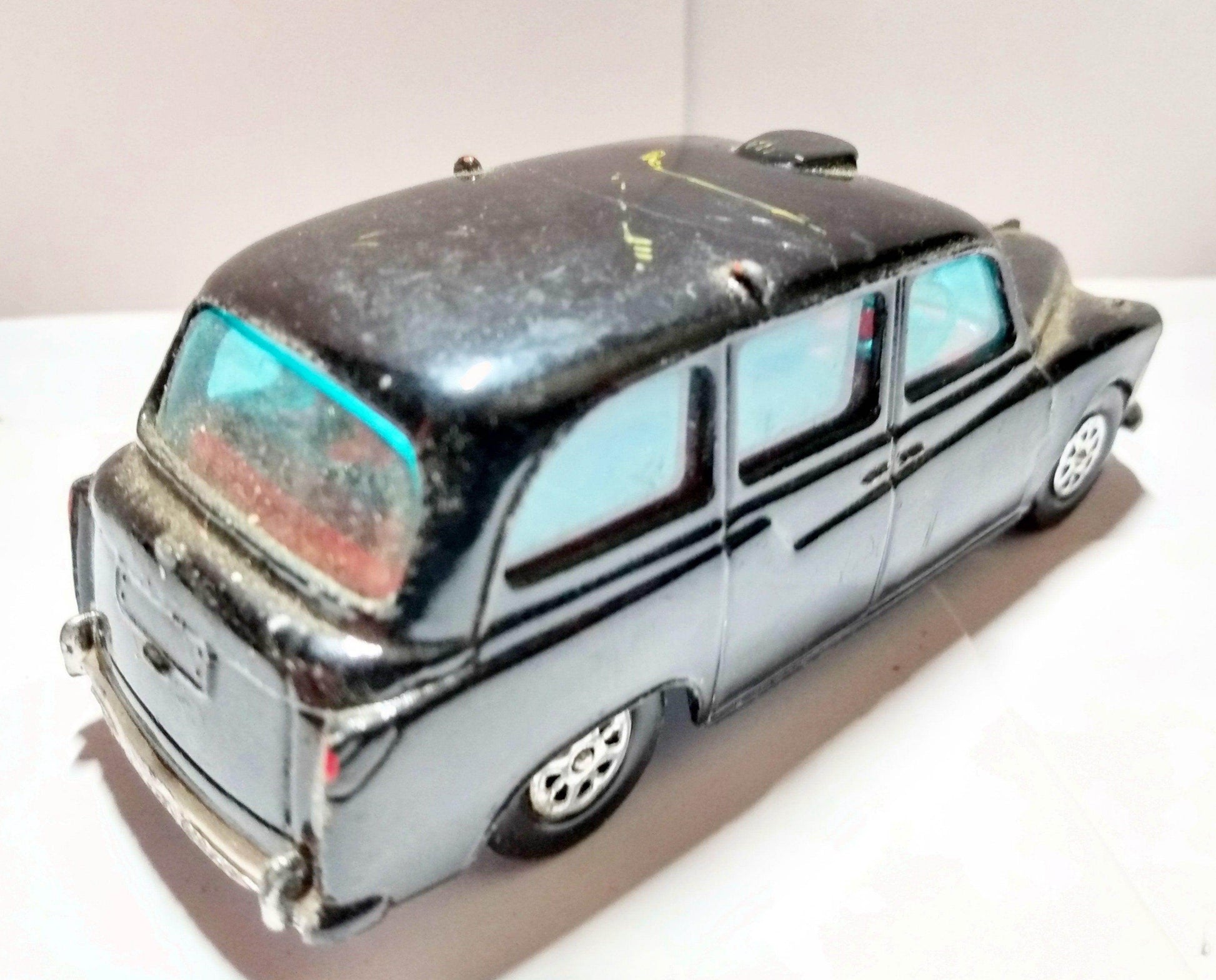 Corgi 418 A Austin London Taxi Cab Whizzwheels Great Britain 1971 - TulipStuff