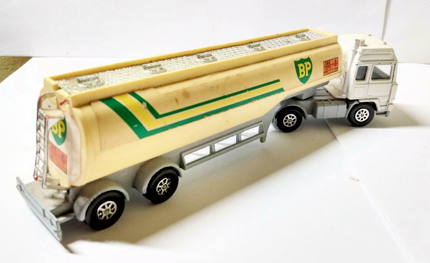 Corgi C1264 BP British Petroleum Seddon Atkinson Gas Tanker Truck 1987 - TulipStuff