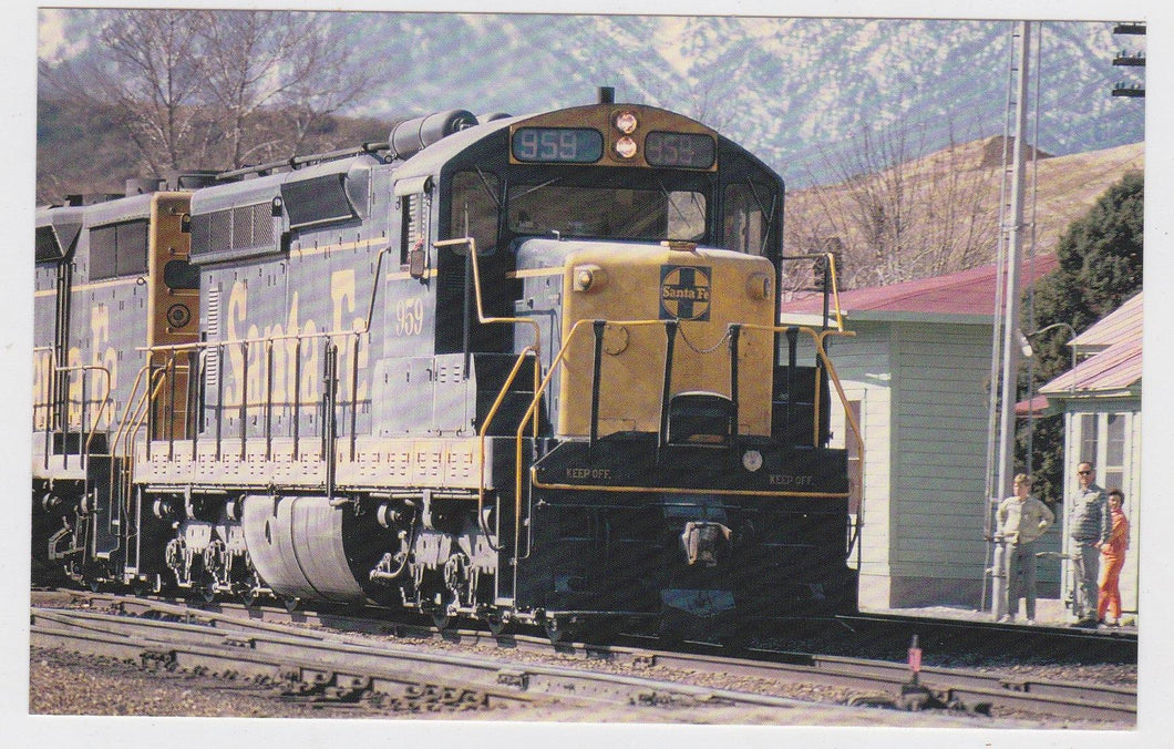AT&SF Santa Fe EMD SD24 Cresting Cajon Locomotive Train  Postcard - TulipStuff