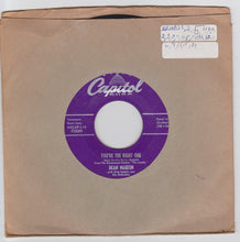Load image into Gallery viewer, Dean Martin That&#39;s Amore / You&#39;re The Right One 7&quot; Vinyl 1953 - TulipStuff
