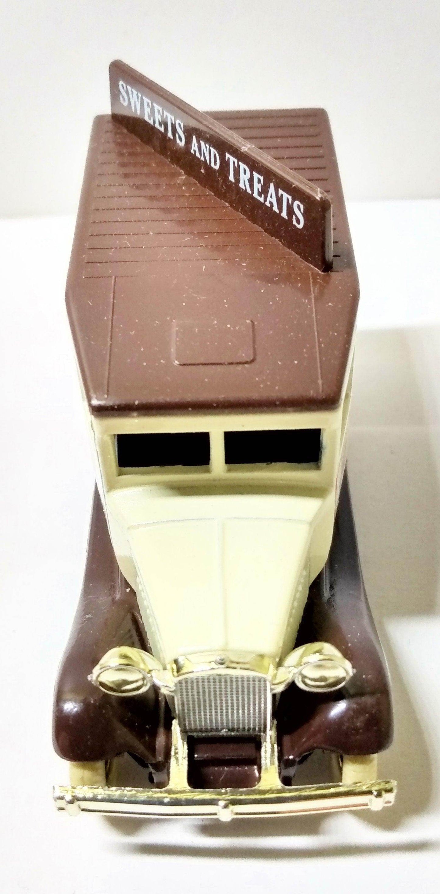 Lledo Hartoy DG13 Hershey's Milk Chocolate 1934 Ford Model A Van Made in England - TulipStuff