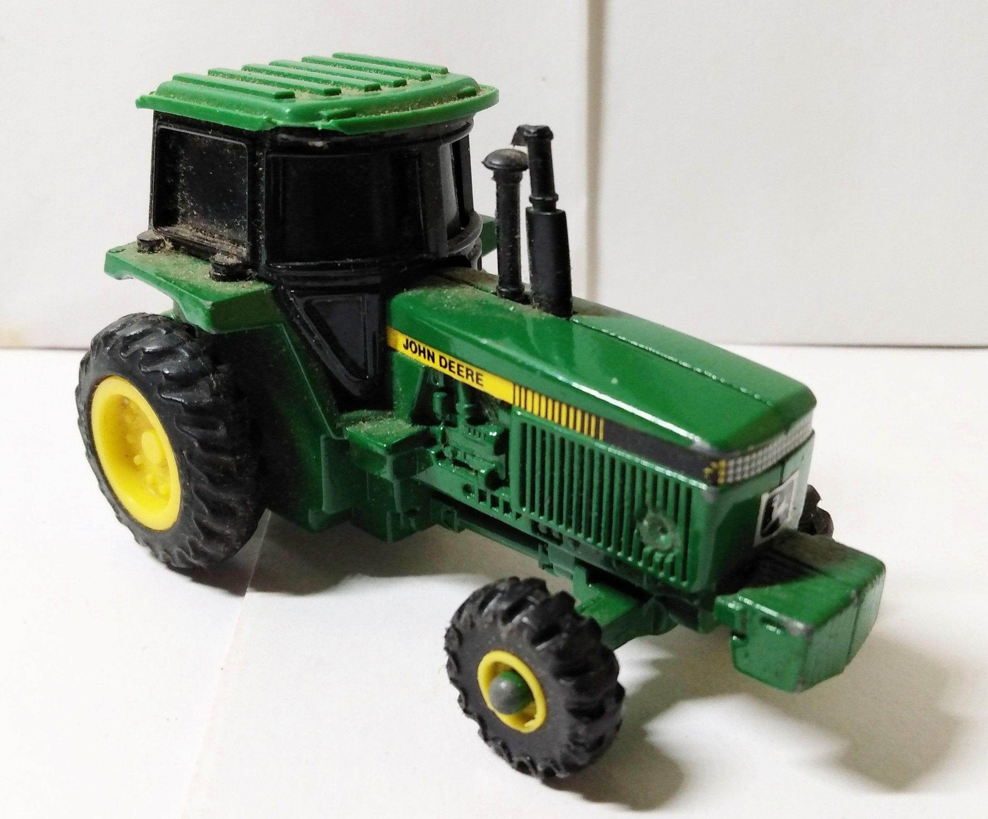 Ertl #4092 Pow-R-Pull John Deere Tractor Pull Back Friction 1980's - TulipStuff