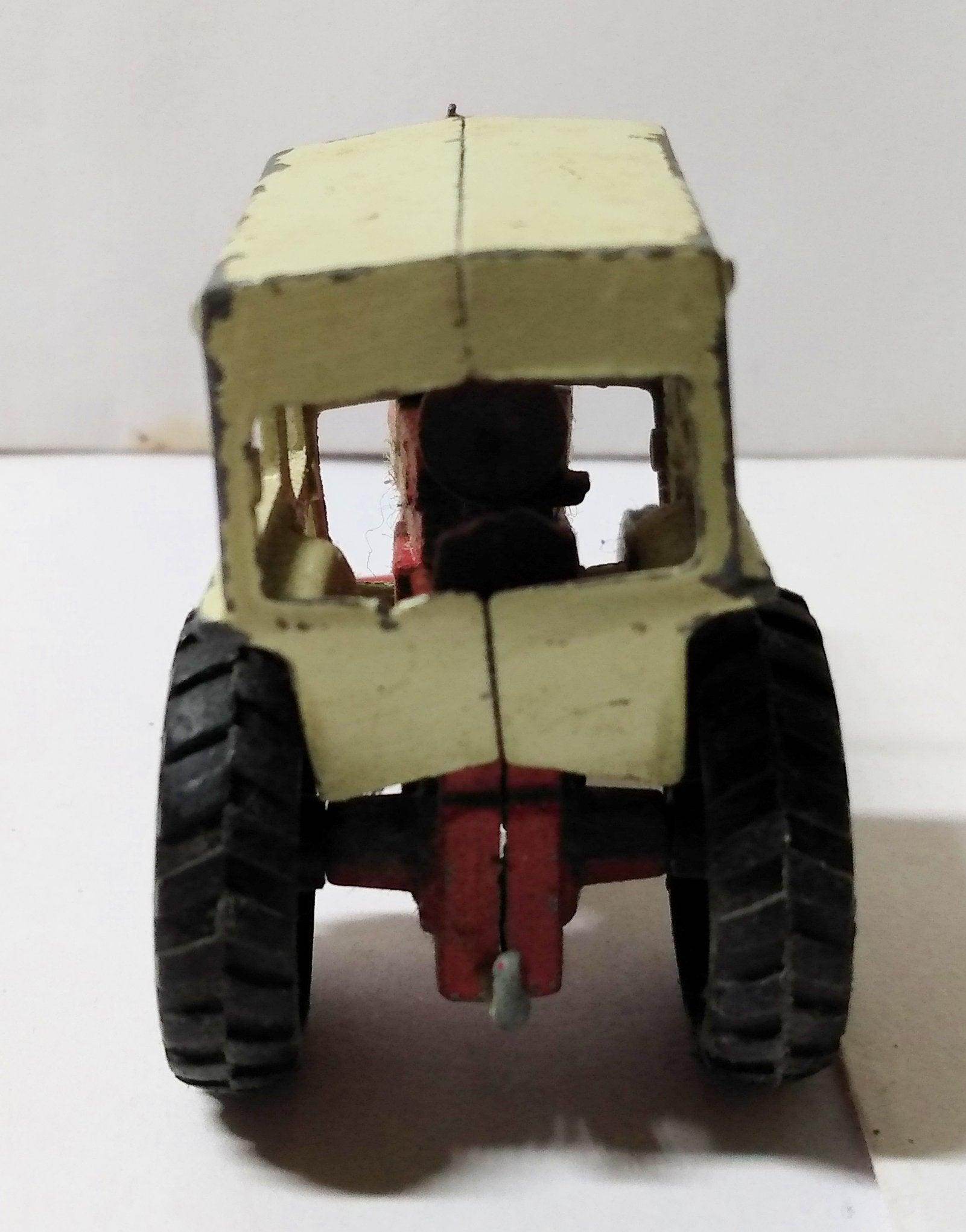 Ertl #1355 IH International Harvester 1466 Tractor 1970's 1/64 - TulipStuff