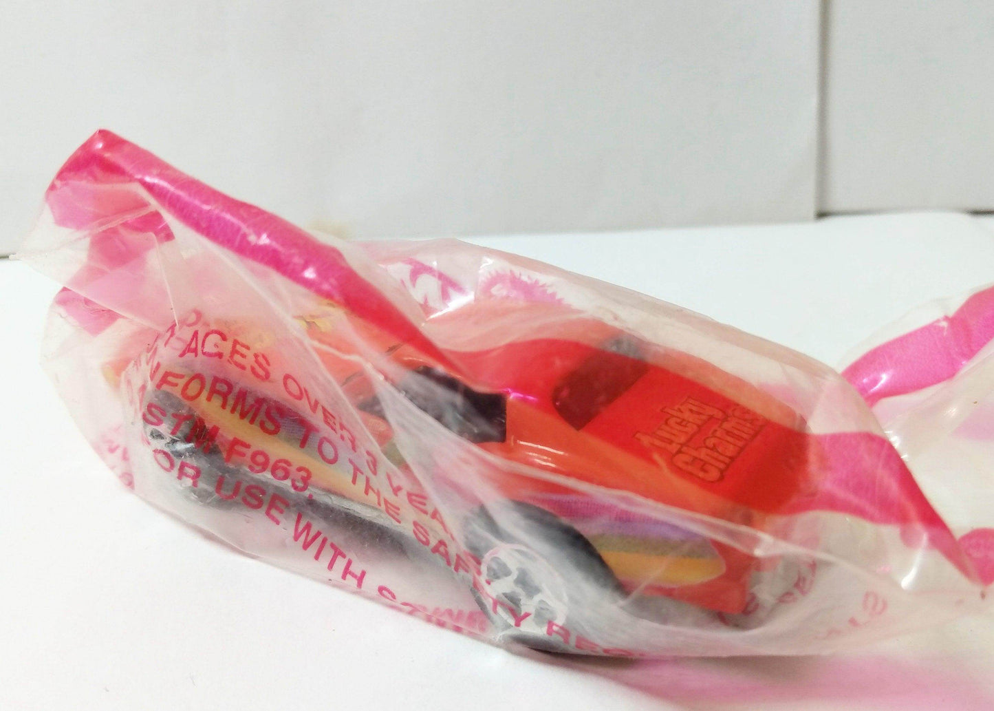 Hot Wheels Lucky Charms Chevrolet Corvette Stingray Promo 1998 - TulipStuff