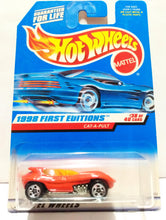 Load image into Gallery viewer, Hot Wheels 1998 First Editions Cat-A-Pult Race Car Collector #681 - TulipStuff
