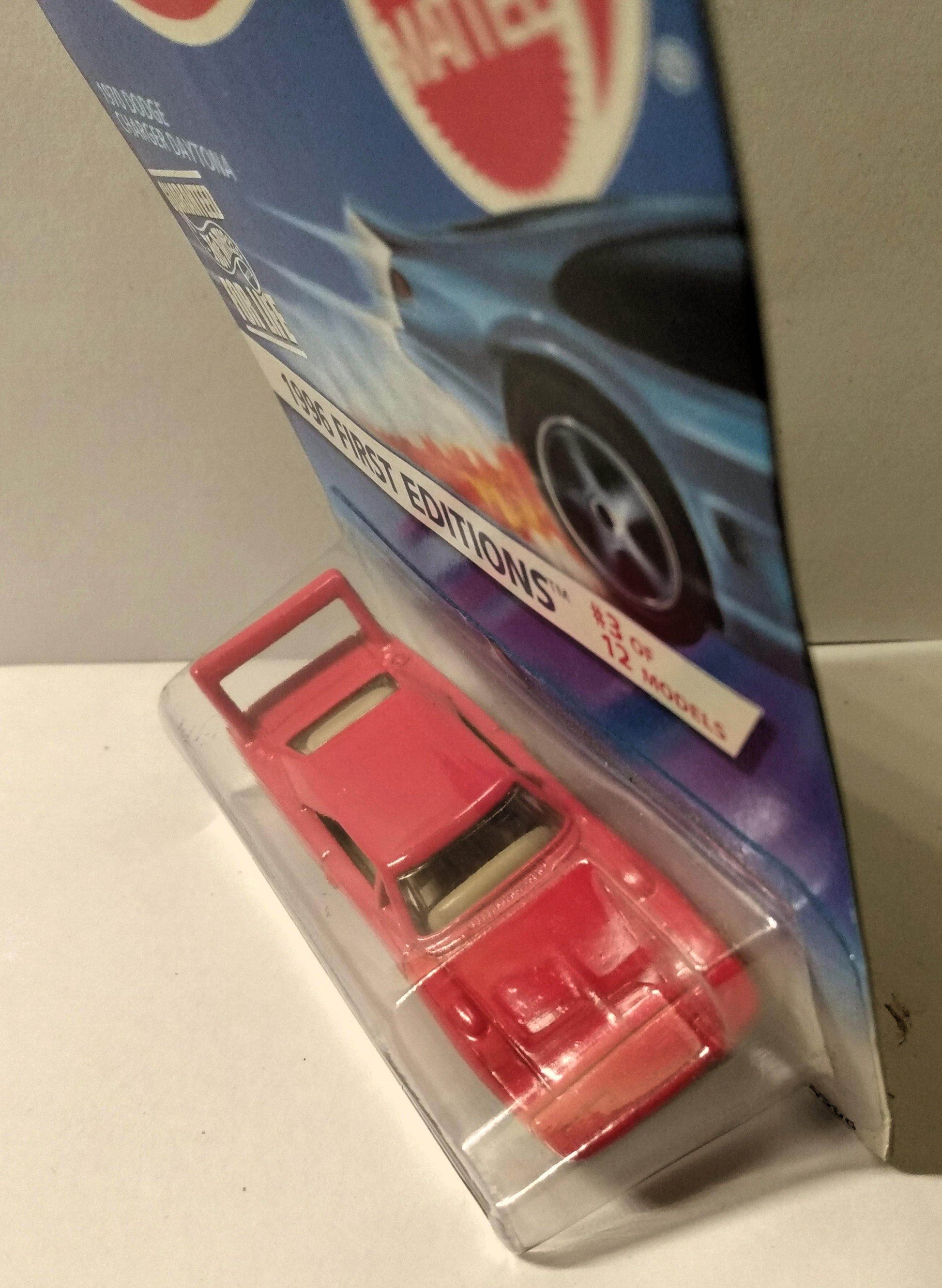 Hot Wheels 1996 First Editions 1970 Dodge Daytona Charger #382 - TulipStuff