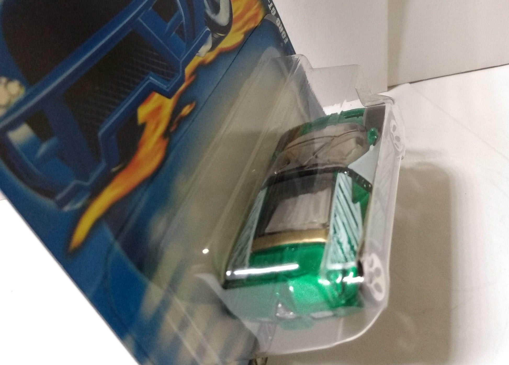 Hot Wheels 2000 Collector #224 Ford GT-90 Racing Car - TulipStuff