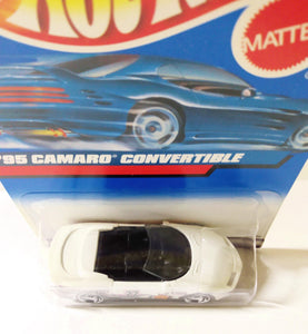 Hot Wheels 2000 Collector #179 '95 Chevy Camaro Convertible - TulipStuff