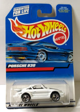 Load image into Gallery viewer, Hot Wheels 2000 Collector #125 Porsche 930 Sports Car - TulipStuff
