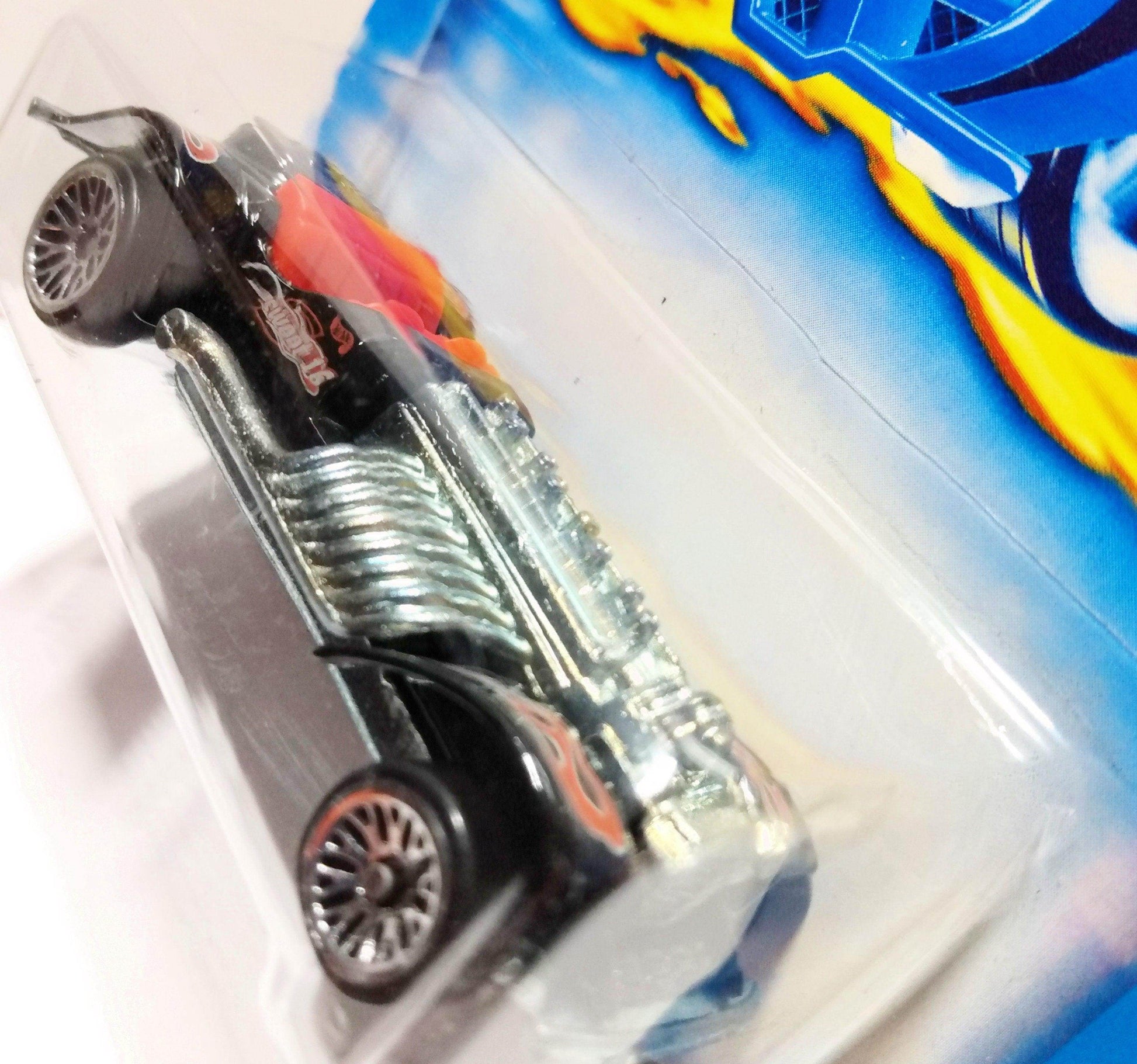 Hot Wheels 2000 Collector #220 Sweet 16 Convertible Roadster - TulipStuff