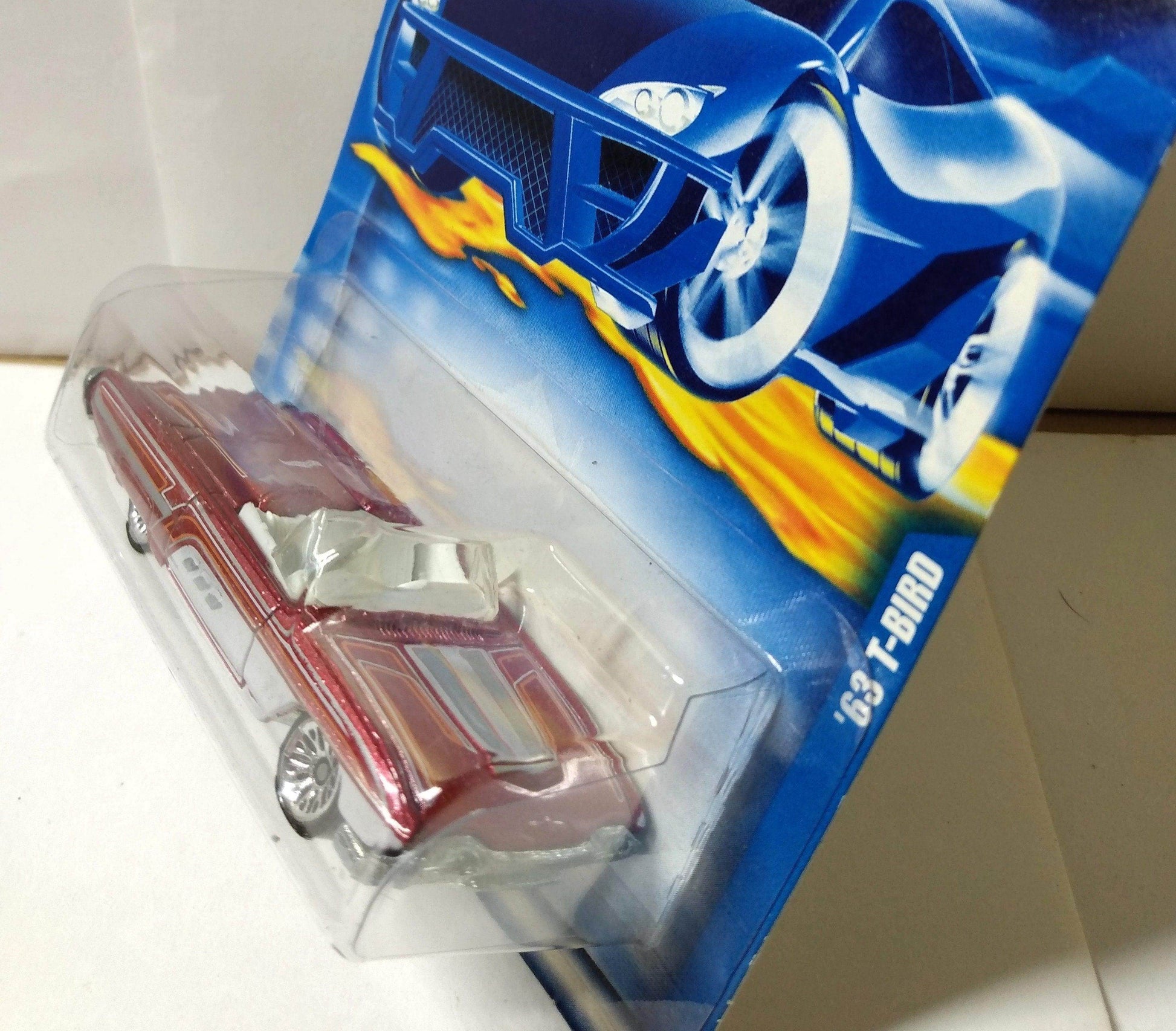 Hot Wheels 2001 Collector #142 '63 T-Bird Ford Thunderbird Convertible - TulipStuff