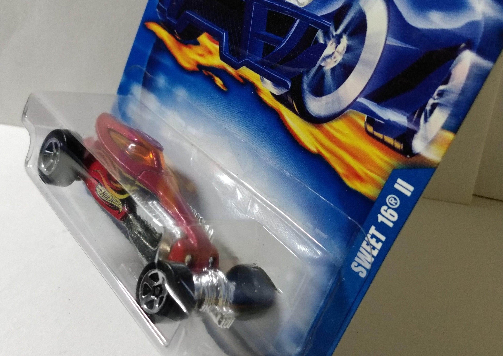 Hot Wheels 2002 Collector #212 Sweet 16 II Concept Car - TulipStuff