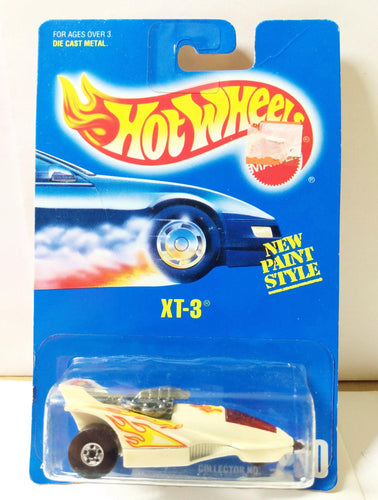 Hot Wheels Collector #230 XT-3 3-Wheel Race Car 1993 - TulipStuff