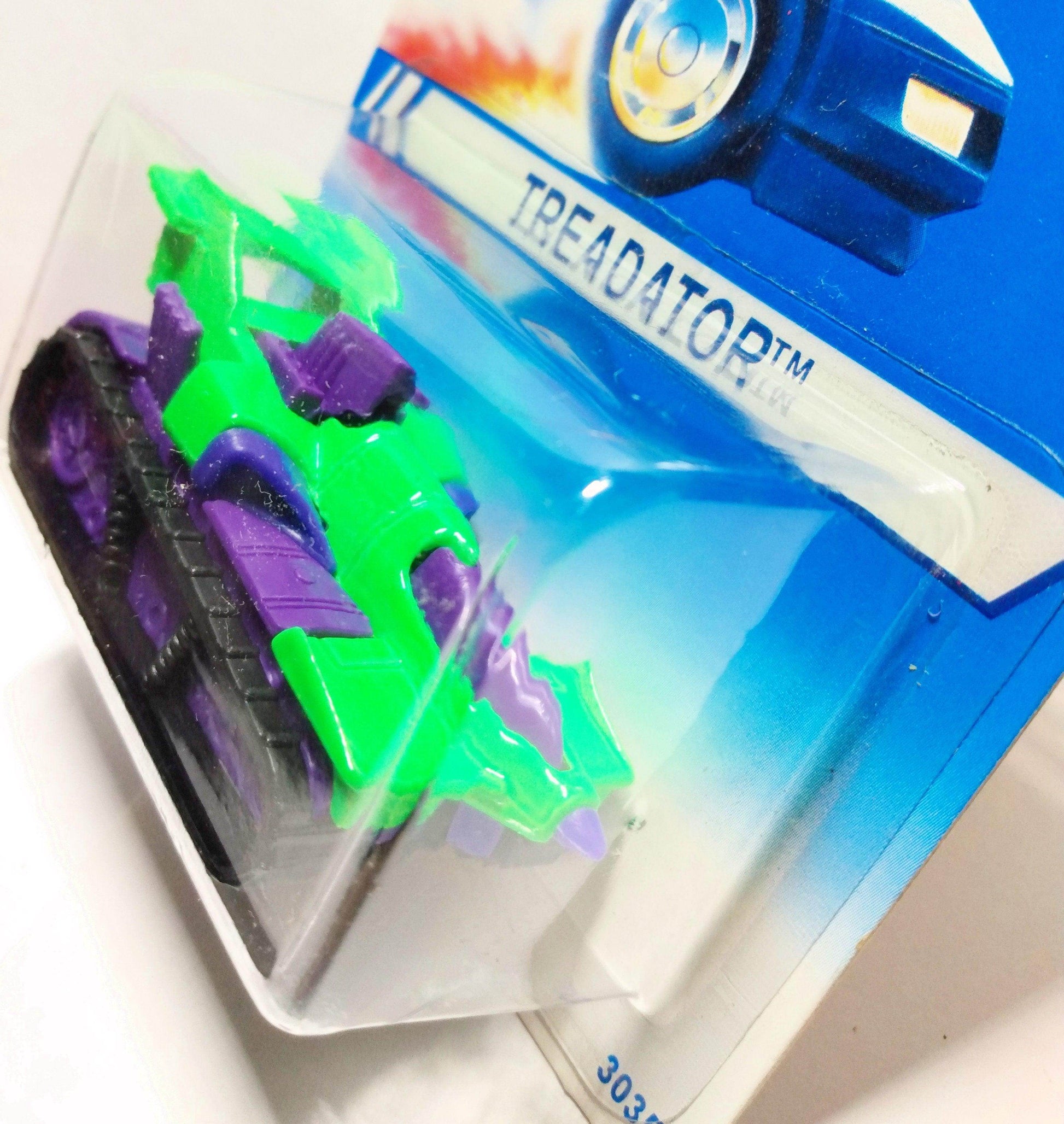 Hot Wheels no. 3035 Treadator Tank 1994 Canada International Card - TulipStuff