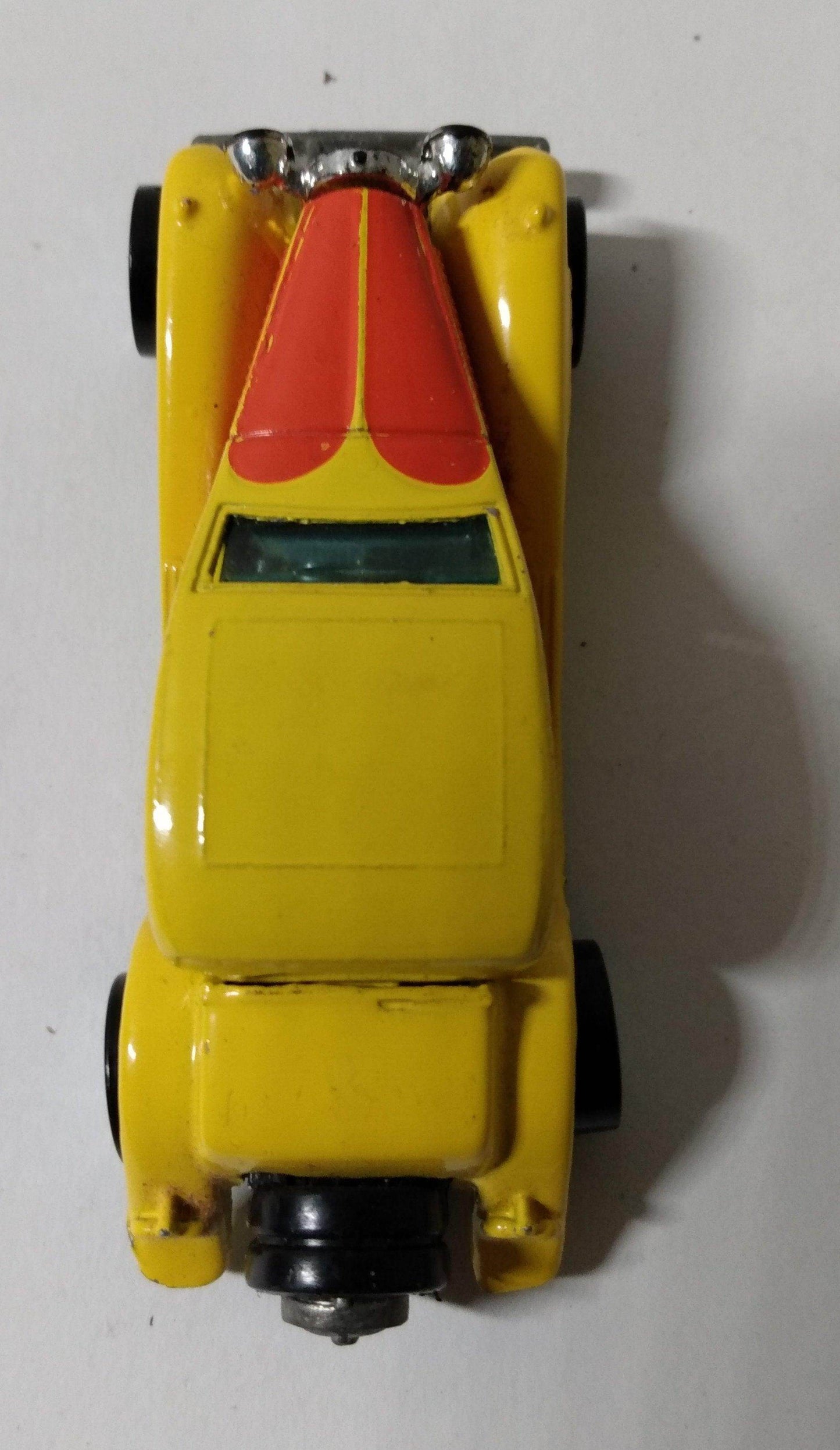 Hot Wheels #2526 '37 Bugatti yellow ww 1986 - TulipStuff