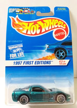 Load image into Gallery viewer, Hot Wheels 1997 First Editions &#39;97 Chevrolet Corvette Collector #515 - TulipStuff
