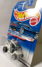 Load image into Gallery viewer, Hot Wheels 1999 First Editions Tee&#39;d Off Collector #683 Golf Cart gray - TulipStuff
