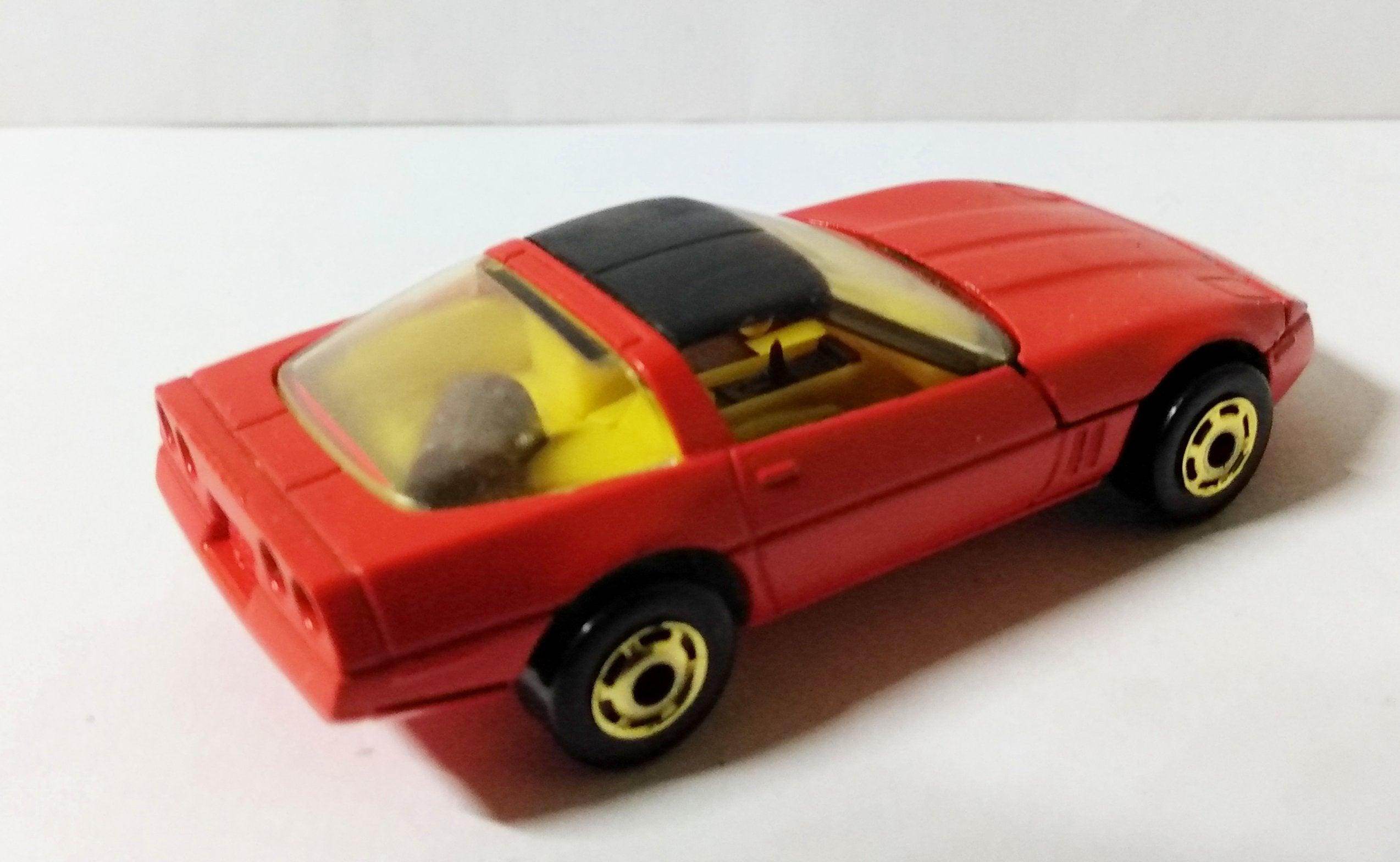 Hot Wheels 3928 Hot Ones Chevrolet '80's Corvette Hong Kong 1984
