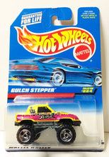 Load image into Gallery viewer, Hot Wheels Collector #884 Gulch Stepper 4X4 Concept Pickup 1998 - TulipStuff
