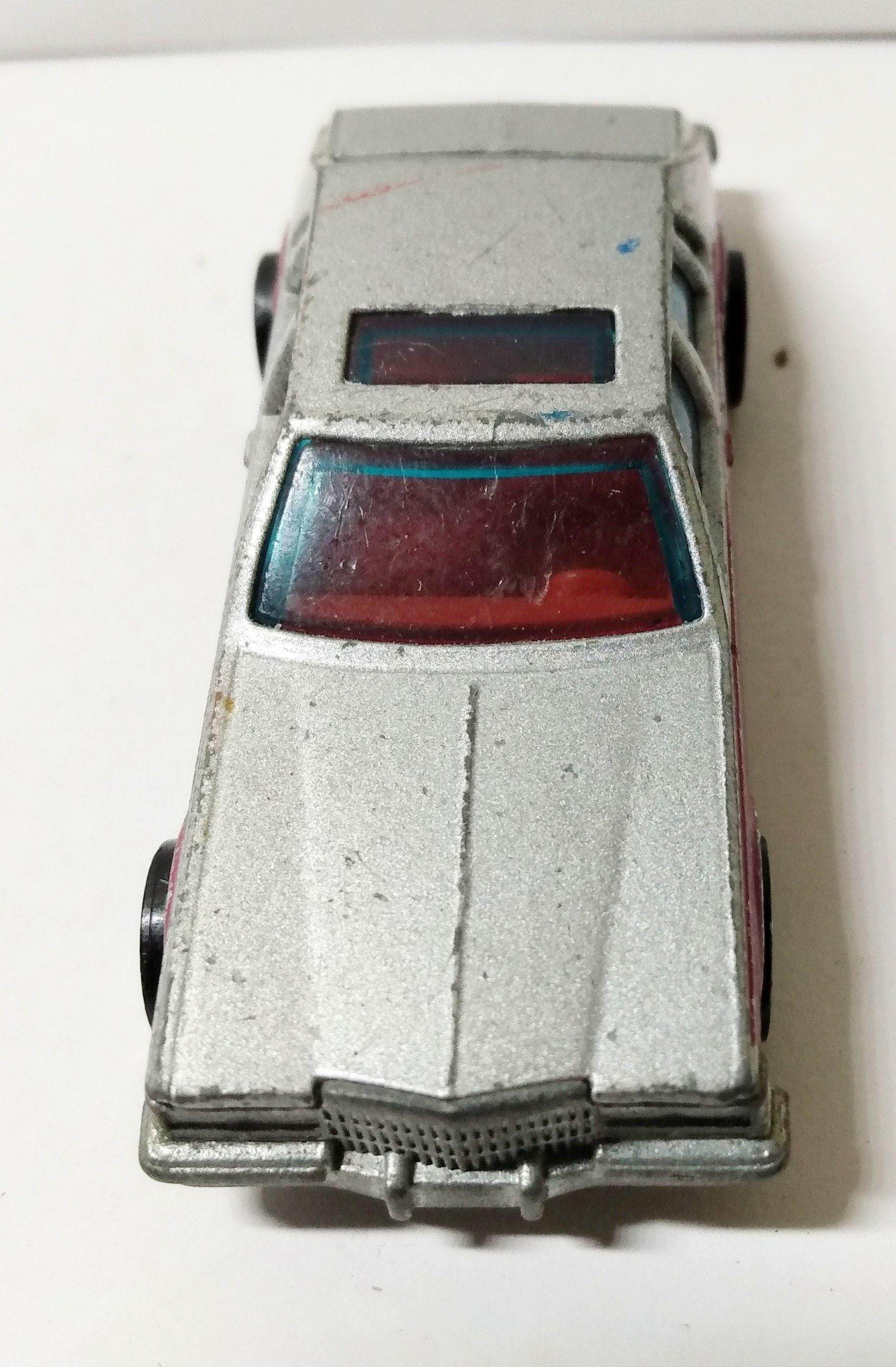 Hot Wheels 1698 Cadillac Seville Hong Kong 1980 - TulipStuff