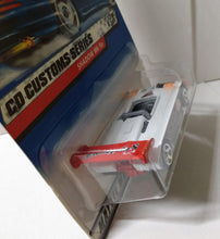 Load image into Gallery viewer, Hot Wheels CD Customs 2000 #031 Shadow Mk IIa Racing Car - TulipStuff
