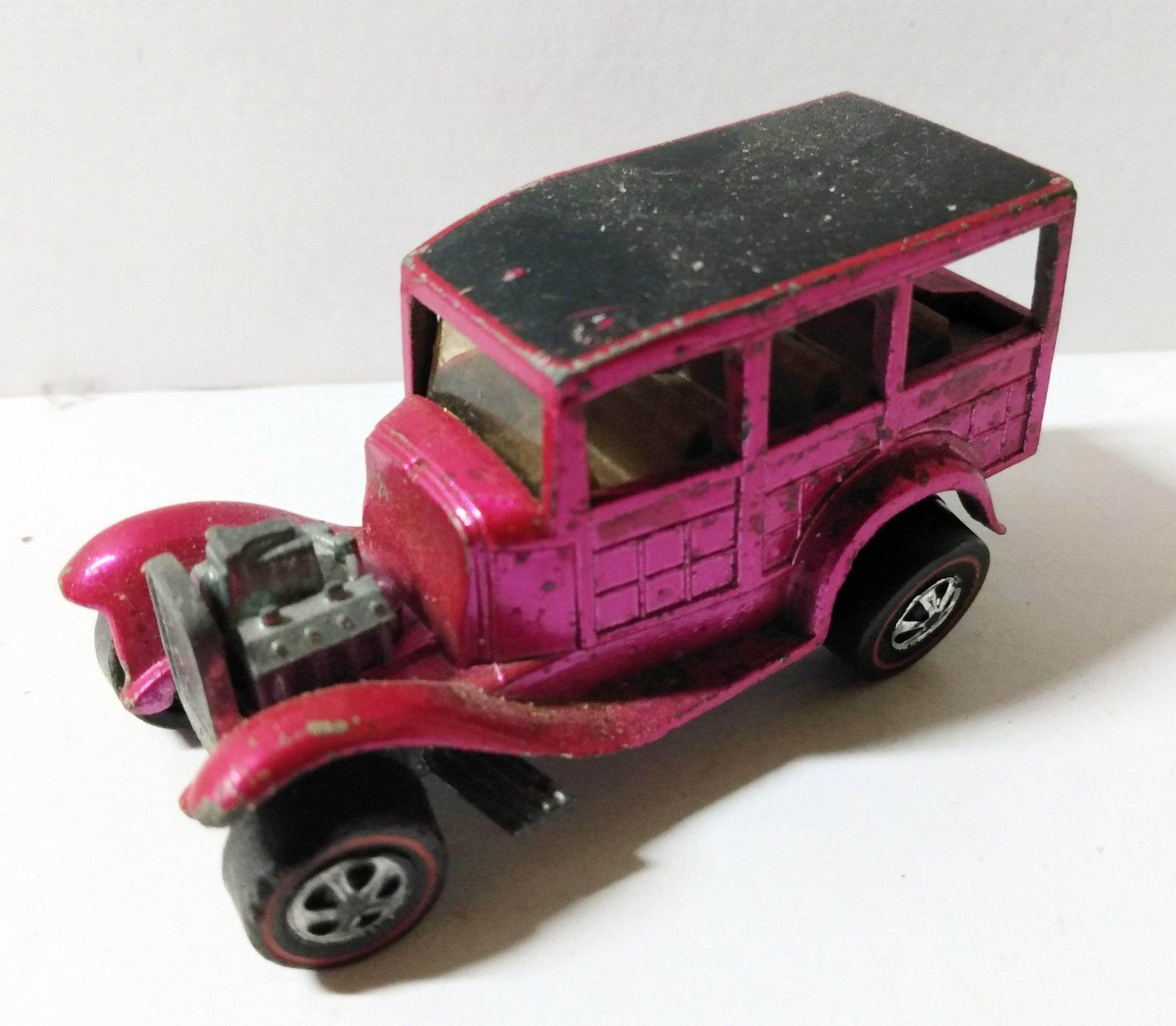 Hot Wheels Redline 6251 Classic '31 Ford Woody USA 1968 - TulipStuff