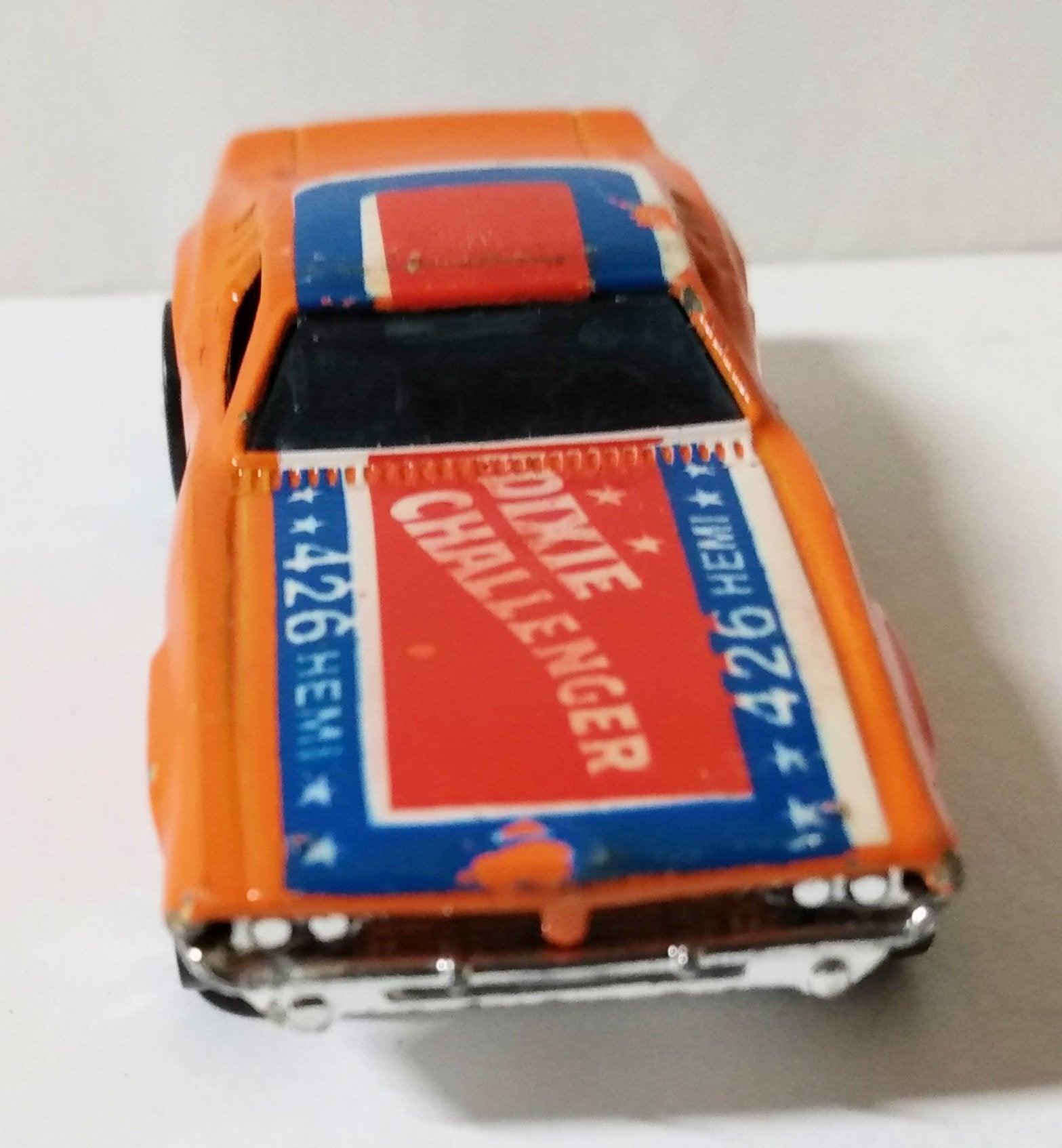 Hot Wheels 3364 Dixie Challenger Dodge 426 Hemi Malaysia 1982