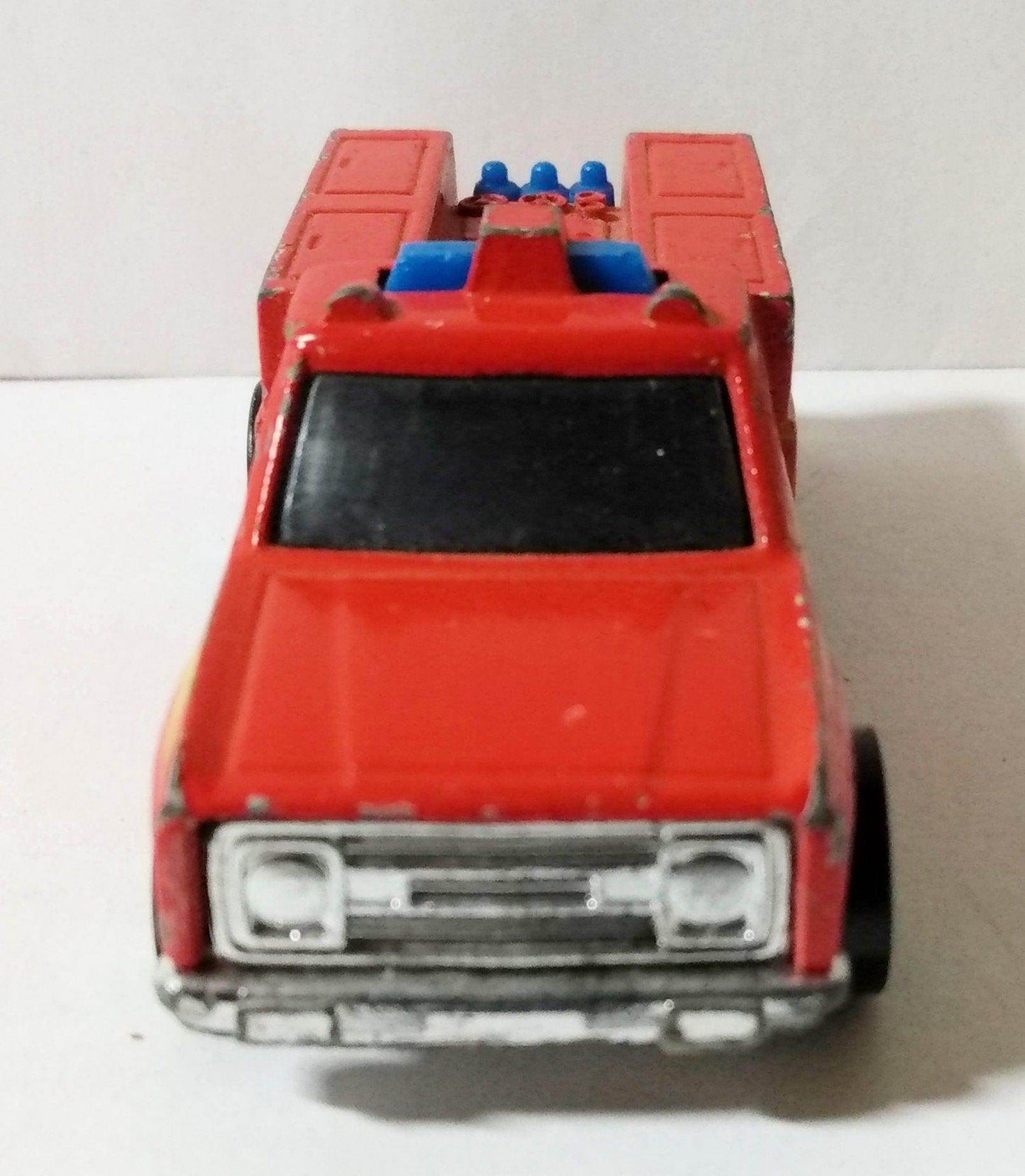 Hot Wheels 7650 Emergency Squad Paramedic Truck Hong Kong 1977 - TulipStuff