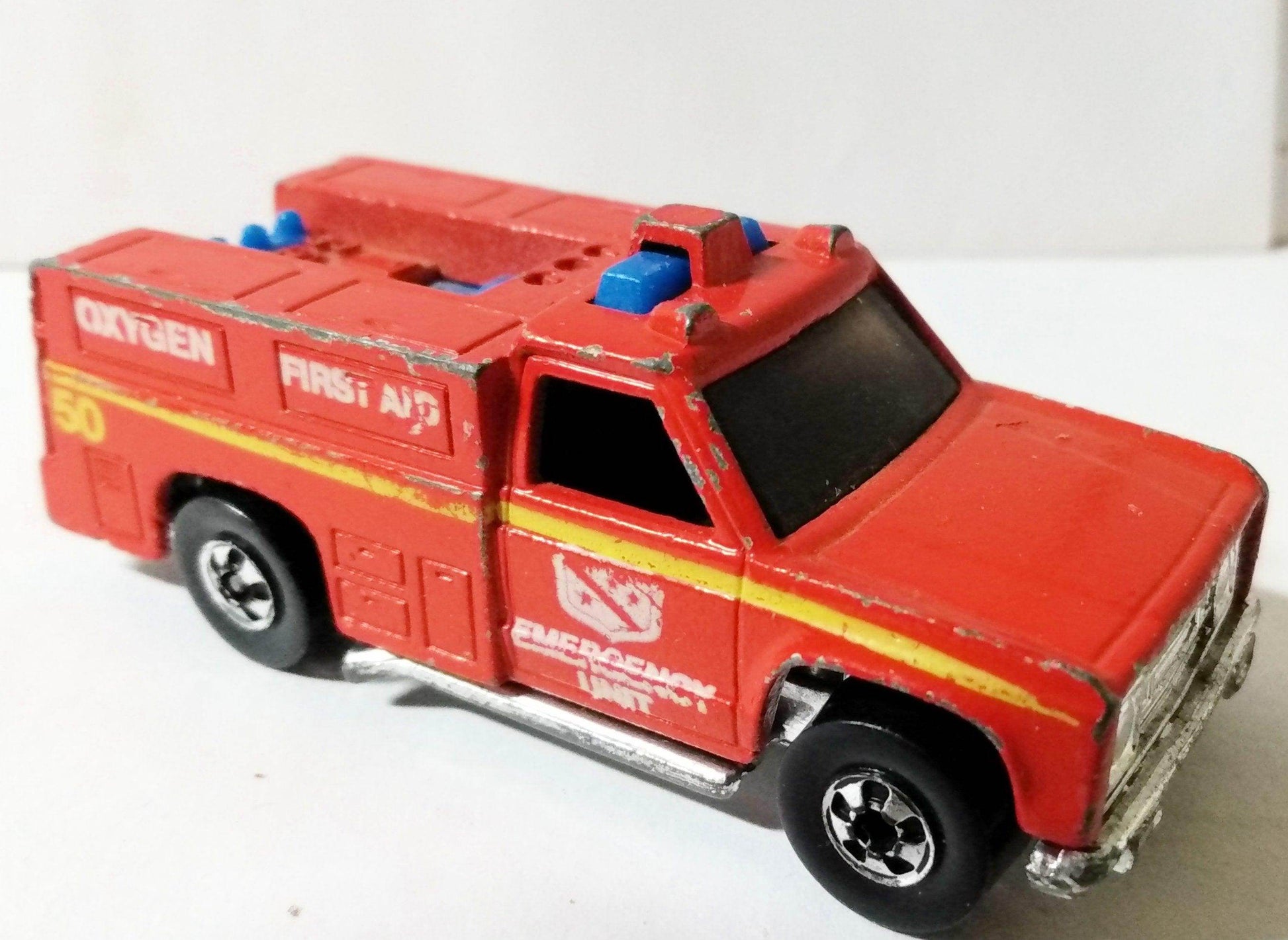 Hot Wheels 7650 Emergency Squad Paramedic Truck Hong Kong 1977 - TulipStuff