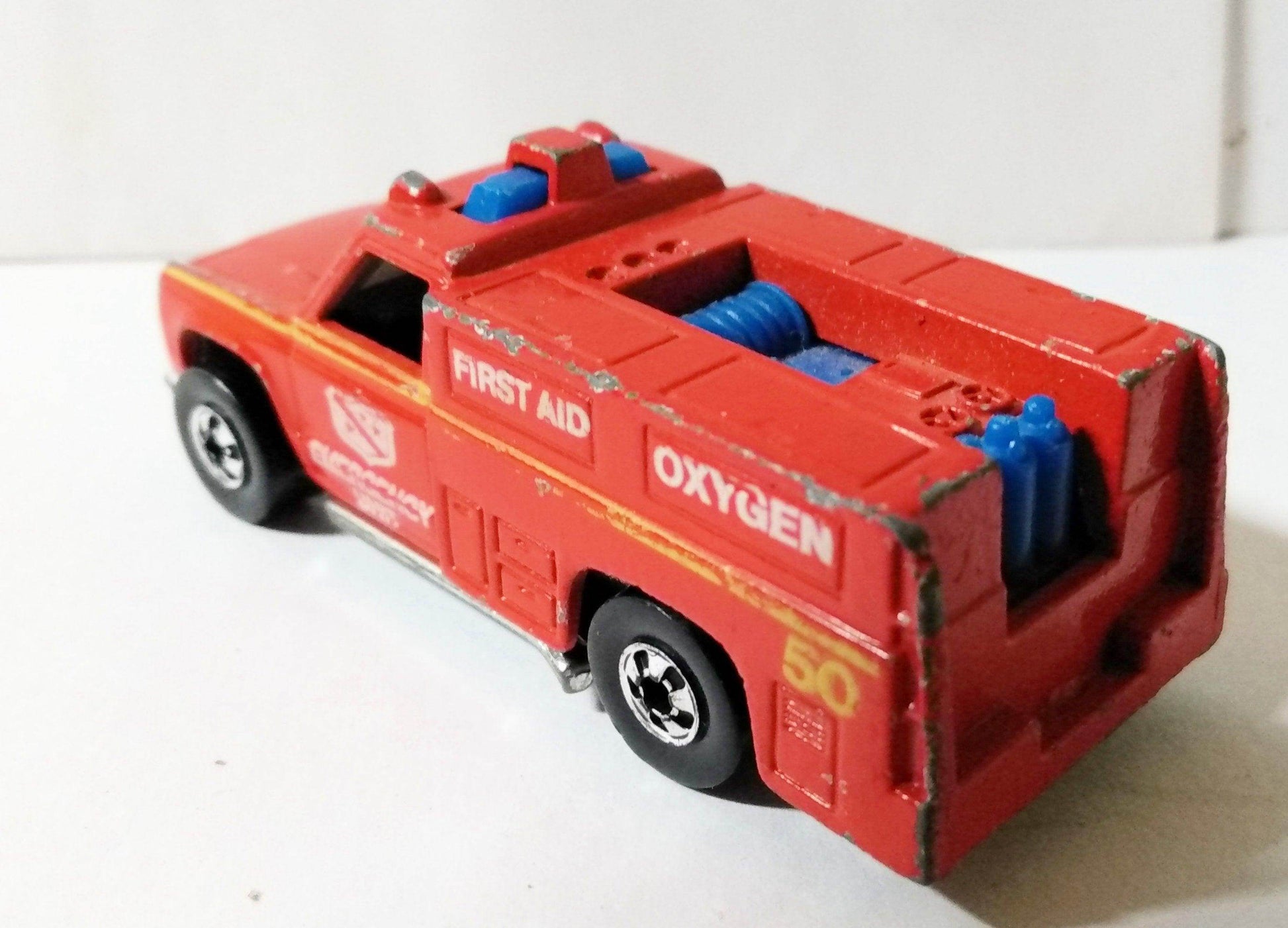 Hot Wheels 7650 Emergency Squad Paramedic Truck Hong Kong 1977 - TulipStuff
